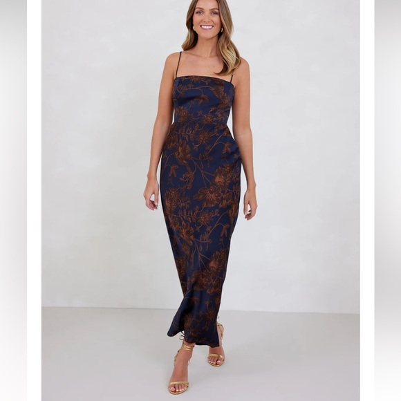 Maxine Dress - Picture 3 of 5